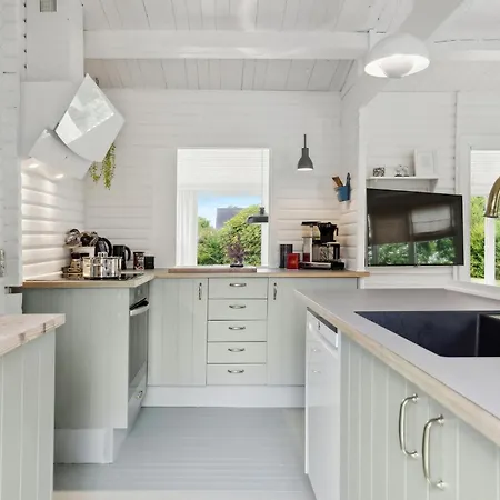 Holiday home 3 Bedroom Amazing In *