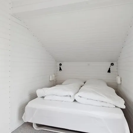 3 Bedroom Amazing In Otterup