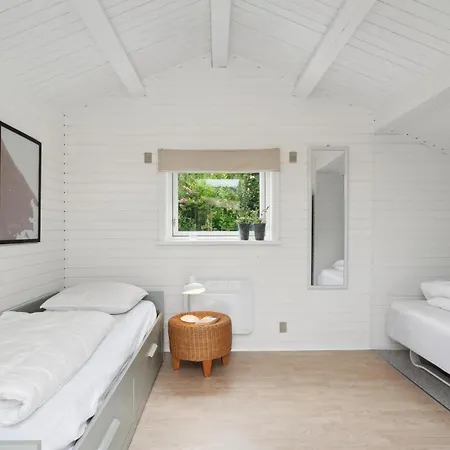 3 Bedroom Amazing In Casa de Férias Otterup