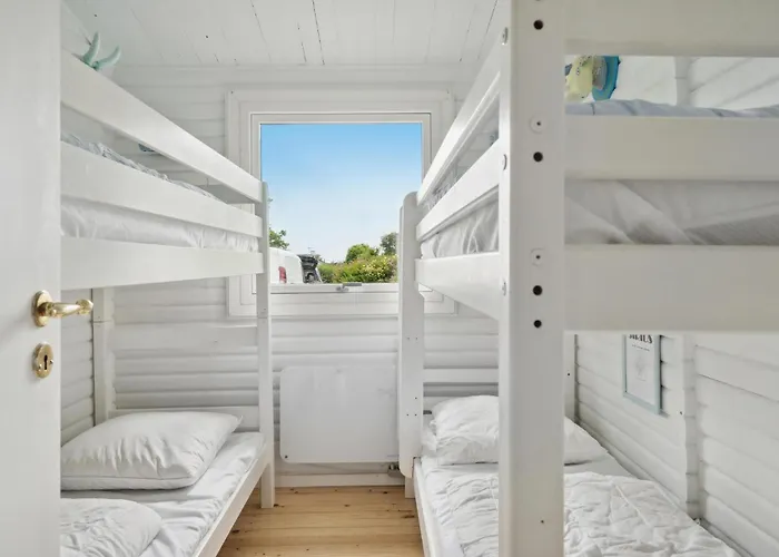 3 Bedroom Amazing In Otterup