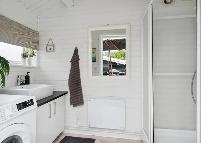 3 Bedroom Amazing In Holiday home *