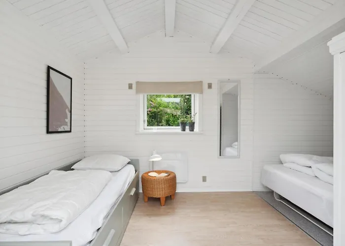 3 Bedroom Amazing In Holiday home Otterup