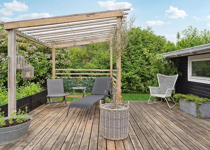 3 Bedroom Amazing In Holiday home